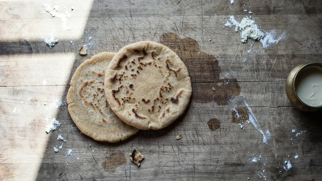 Maharashtrian wheat bhakris with a rough hand-pressed surface, made with CressPure Premium Sharbati Atta